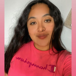Meet your Posher, Larisa
